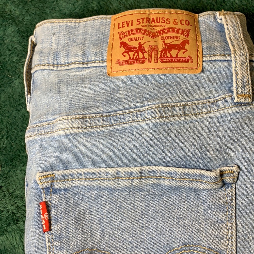 Levi high rise jeans - Picture 3 of 5